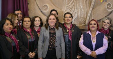 Asiste Rocío Nahle a conmemoración de los 200 años del Poder Judicial del Estado<br>